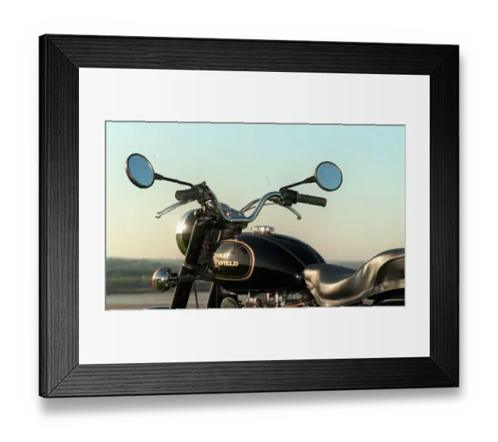 Framed Print : Indian manufactured Royal Enfield Bullet October 1998 Motorcycle mirrors tank seat Framed Print : Indian manufactured Royal Enfield Bullet October 1998 Motorcycle mirrors tank seat
