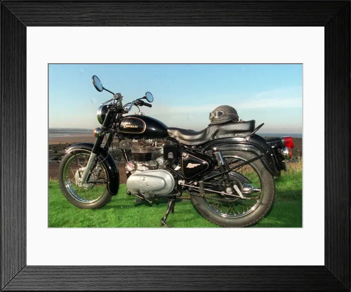 Framed Print : Indian manufactured Royal Enfield Bullet October 1998 Motorcycle Framed Print : Indian manufactured Royal Enfield Bullet October 1998 Motorcycle