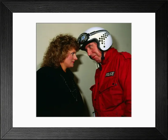 Framed Print : Comedian Rikki Fulton with Barbara Dickson in the television programme Supercop Framed Print : Comedian Rikki Fulton with Barbara Dickson in the television programme Supercop