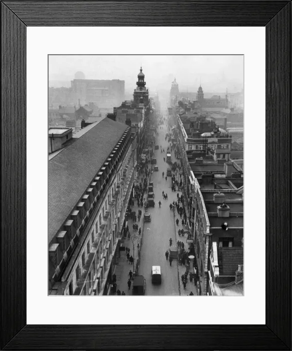 Framed Print : Henry Street Dublin Eire 31st December 1931 Local Caption Watscan Framed Print : Henry Street Dublin Eire 31st December 1931 Local Caption Watscan