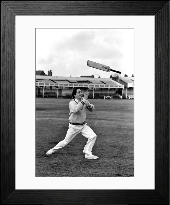 Framed Print : Sport. Unusual. Humour. Cricketer Derek Randall. Derek Randall Framed Print : Sport. Unusual. Humour. Cricketer Derek Randall. Derek Randall