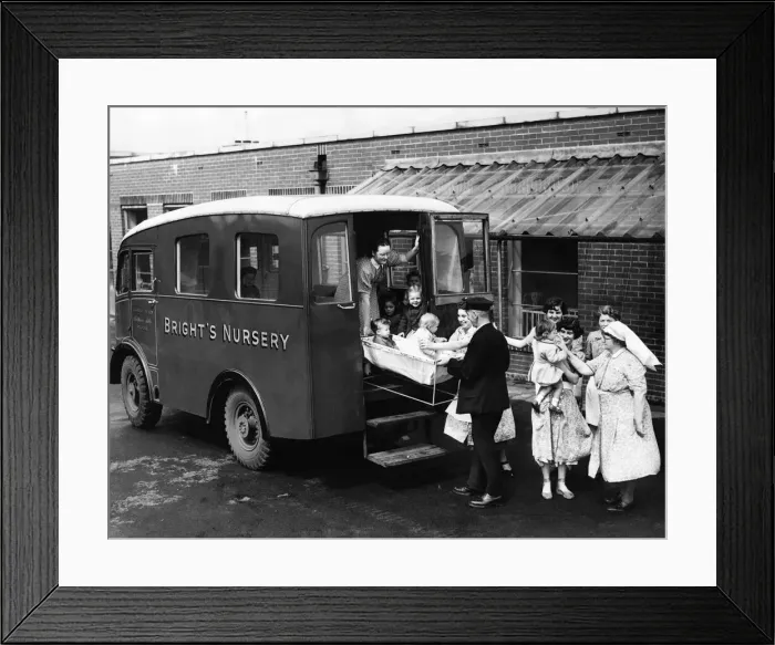 Framed Print : Cotton Mills: Welfare (Fieldhouse Mill). July 1950 P005794
