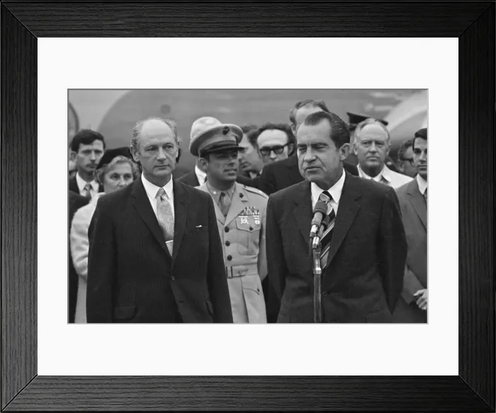 Framed Print : Irish premier Jack Lynch makes a welcome speech to American President Richard Nixon after Framed Print : Irish premier Jack Lynch makes a welcome speech to American President Richard Nixon after