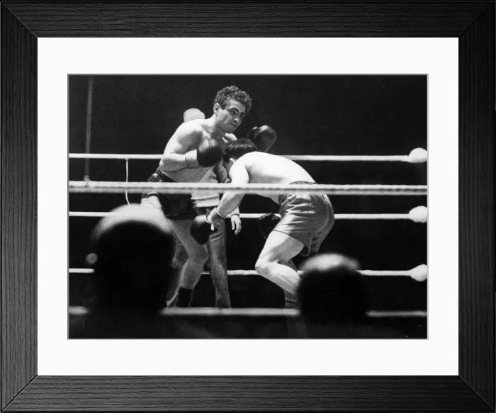Framed Print : Italian bantamweight boxer Carrado Conti in the UK to fight Jackie Paterson at Kelvin