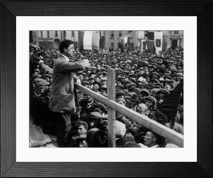 Framed Print : President of Sinn Fein Eamon de Valera at a Protest march in the Republic of Ireland Framed Print : President of Sinn Fein Eamon de Valera at a Protest march in the Republic of Ireland