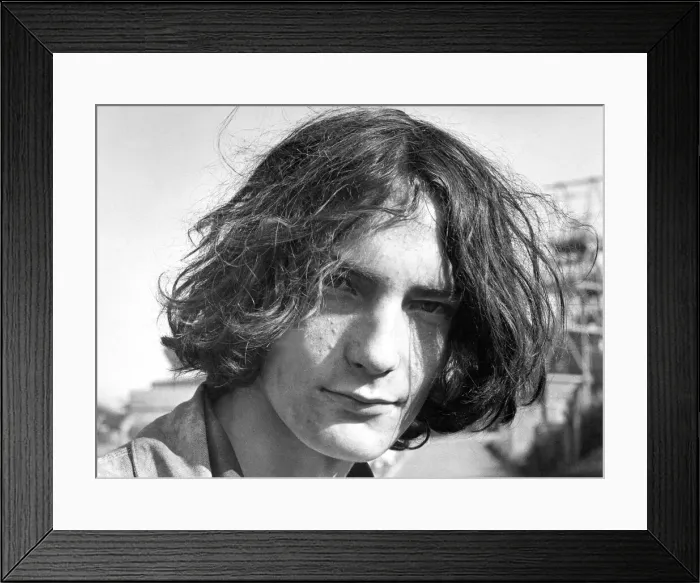 Framed Print : Miner Charlie Bush, aged 15, is to wear a snood Framed Print : Miner Charlie Bush, aged 15, is to wear a snood