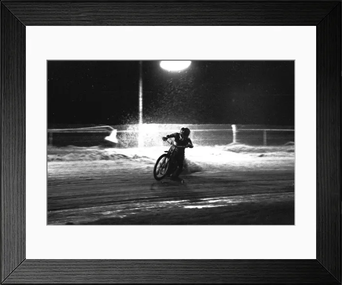 Framed Print : Speedway Action from Brough Park, Newcastle 27 October 1986