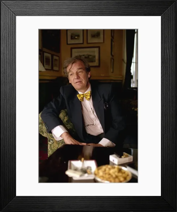 Framed Print : Keith Floyd, celebrity chef & tv presenter July 1994