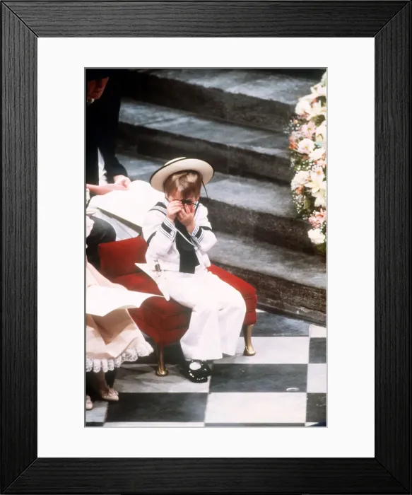 Framed Print : Prince William waiting in Westminster Abbey for the wedding of Prince Andrew Framed Print : Prince William waiting in Westminster Abbey for the wedding of Prince Andrew