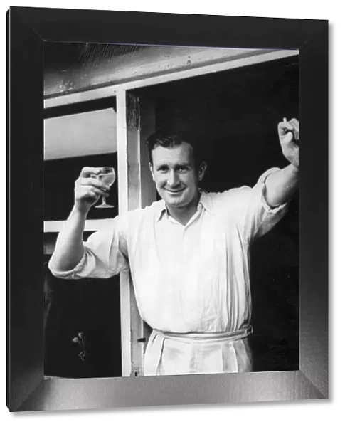 English cricketer Jim Laker, who took all 10 Australian wickets in the second innings of
