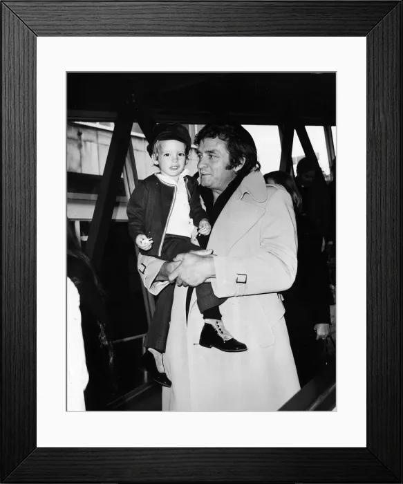 Framed Print : Johnny Cash singer with son John Cash in London 1972 Framed Print : Johnny Cash singer with son John Cash in London 1972