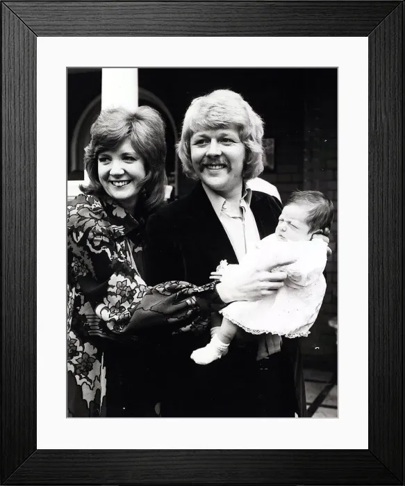 Framed Print : Cilla Black and husband Bobby with baby Bobby junior in 1970