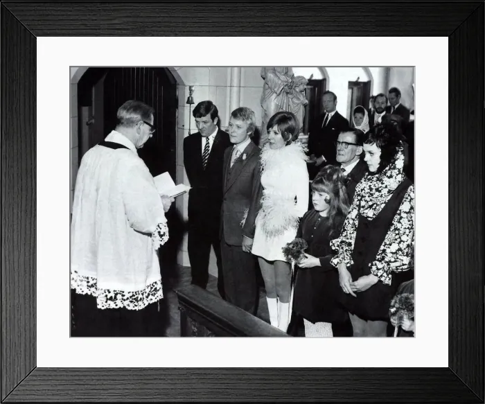 Framed Print : Cilla Black and Bobby Willis on their wedding day March 1969