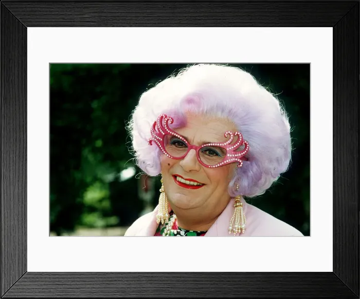 Framed Print : Dame Edna at London Zoo DBASE MSI Framed Print : Dame Edna at London Zoo DBASE MSI