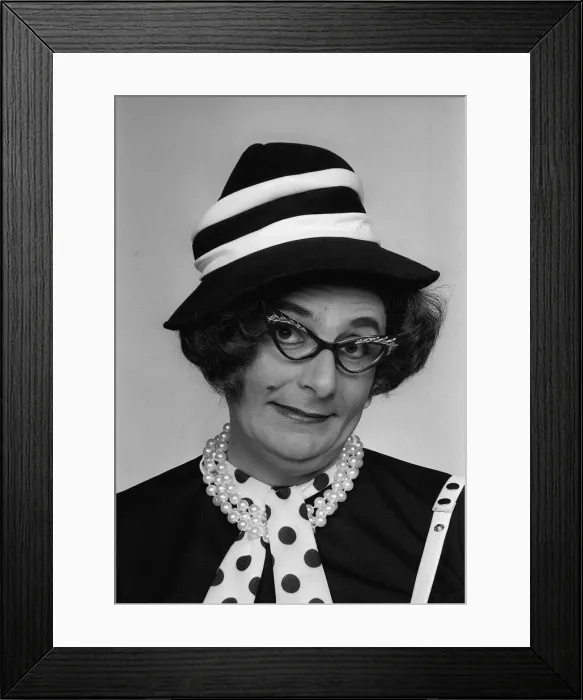 Framed Print : Barry Humphries as Dame Edna Everage. 2nd October 1973 Framed Print : Barry Humphries as Dame Edna Everage. 2nd October 1973