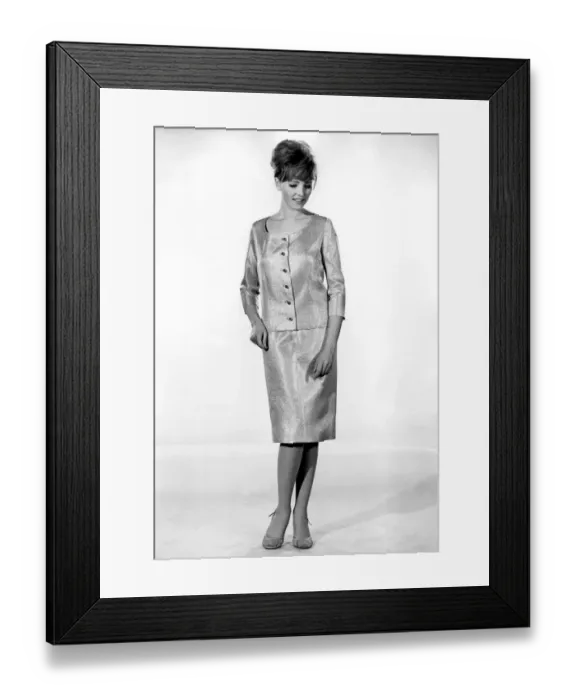 Framed Print : Reveille Fashions 1965: Vivienne Cornwall. January 1965 P006842