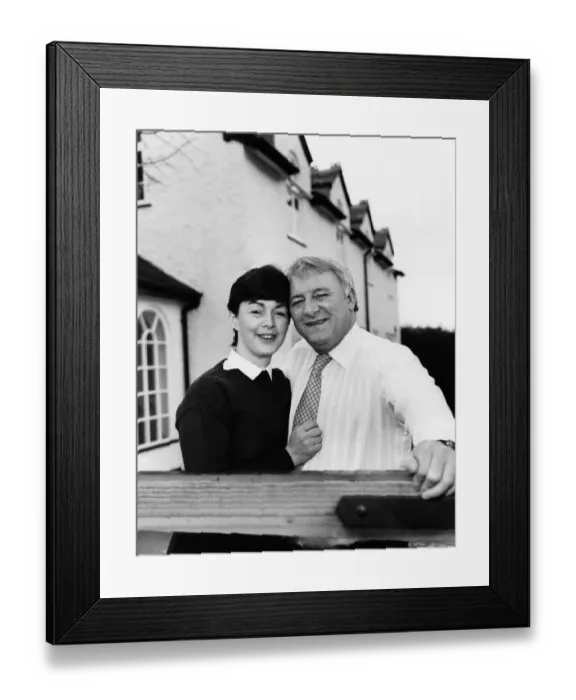 Framed Print : Sunday people. Pix Ron Baybutt. Tommy Docherty Story. Tommy Framed Print : Sunday people. Pix Ron Baybutt. Tommy Docherty Story. Tommy