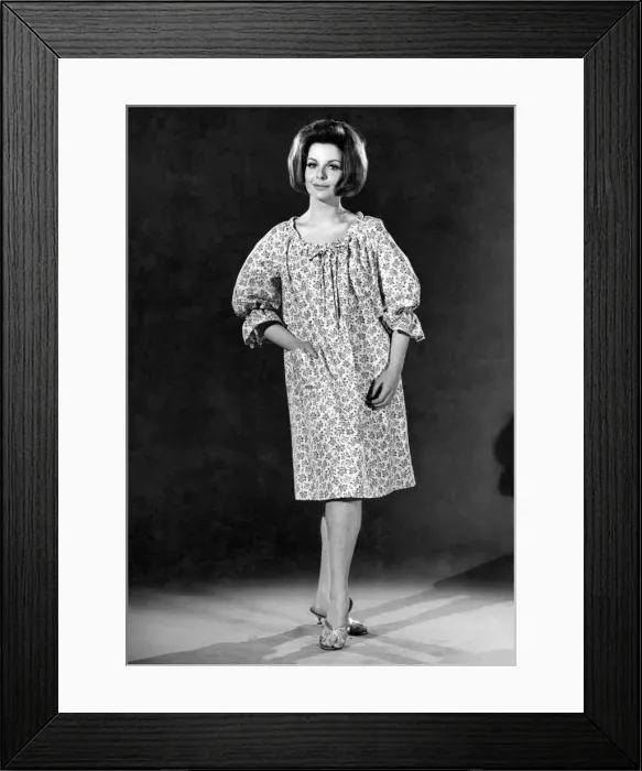 Framed Print : Reveille Fashion: Lesley Adams. October 1965 P006726 Framed Print : Reveille Fashion: Lesley Adams. October 1965 P006726