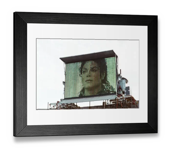 Framed Print : Audience at Roundhay Park Leeds watch Michael Jackson in concert. 29th July 1988