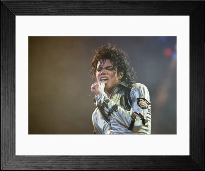 Framed Print : Michael Jackson seen here in concert at Wembley. 26th August 1988 Framed Print : Michael Jackson seen here in concert at Wembley. 26th August 1988