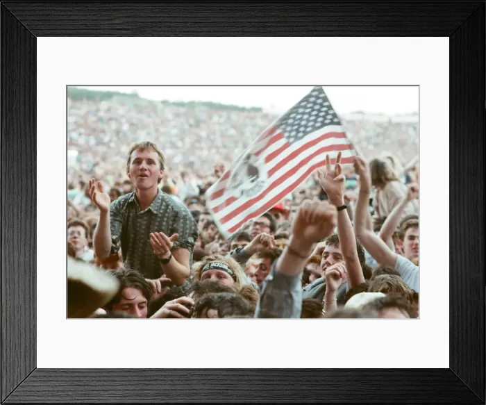 Framed Print : Audience at Roundhay Park Leeds watch Michael Jackson in concert. 29th July 1988 Framed Print : Audience at Roundhay Park Leeds watch Michael Jackson in concert. 29th July 1988