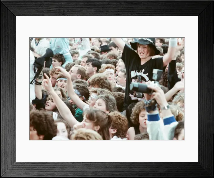 Framed Print : Audience at Roundhay Park Leeds watch Michael Jackson in concert. 29th July 1988