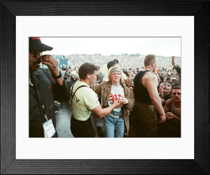 Framed Print : Audience at Roundhay Park Leeds watch Michael Jackson in concert. 29th July 1988