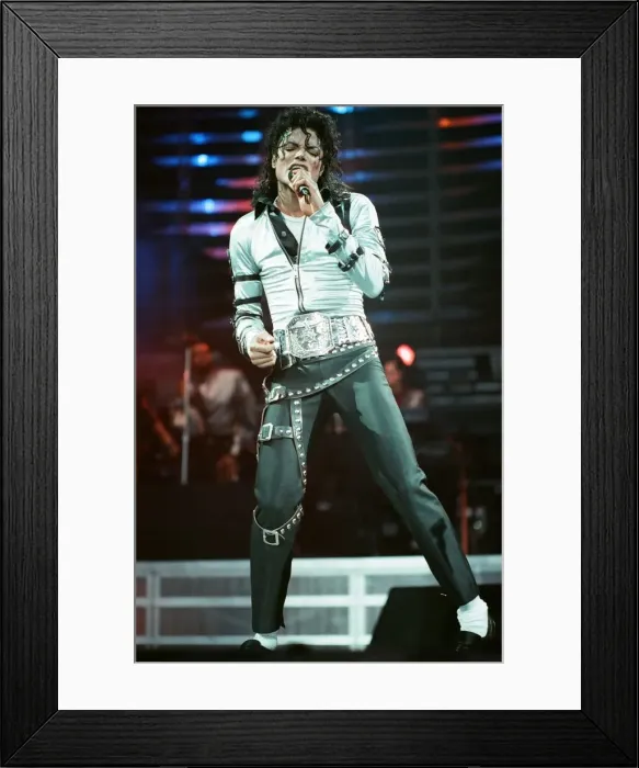 Framed Print : Michael Jackson in concert at Wembley. 15th July 1988 Framed Print : Michael Jackson in concert at Wembley. 15th July 1988
