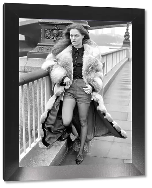 1970s Fashion: Shorts. January 1971 71-00161-005