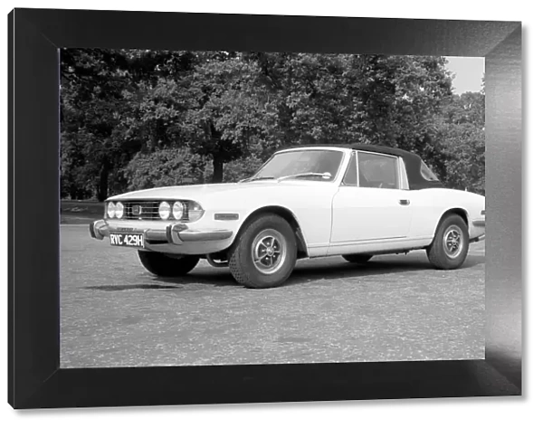 The new 3 litre Triumph Stag convertible'. July 1970 70-6831-003