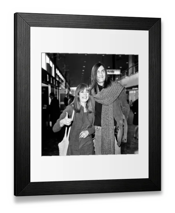 Framed Print : The Fleetwood Mac pop group back in London. Members of the Fleetwood Mac Framed Print : The Fleetwood Mac pop group back in London. Members of the Fleetwood Mac
