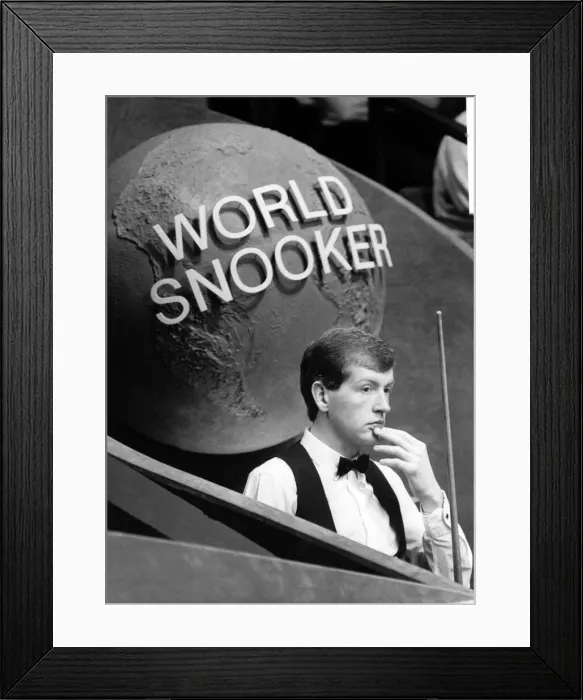 Framed Print : Steve Davis deep in thought at the World Snooker Championships, April 1987 Framed Print : Steve Davis deep in thought at the World Snooker Championships, April 1987