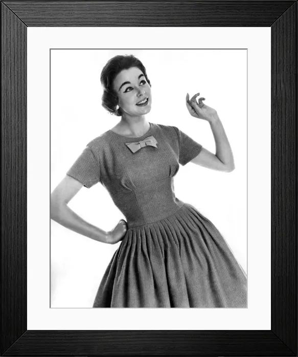 Framed Print : Clothing Fashion: Jackie Jackson modelling a knitted dress with bow tie detail Framed Print : Clothing Fashion: Jackie Jackson modelling a knitted dress with bow tie detail