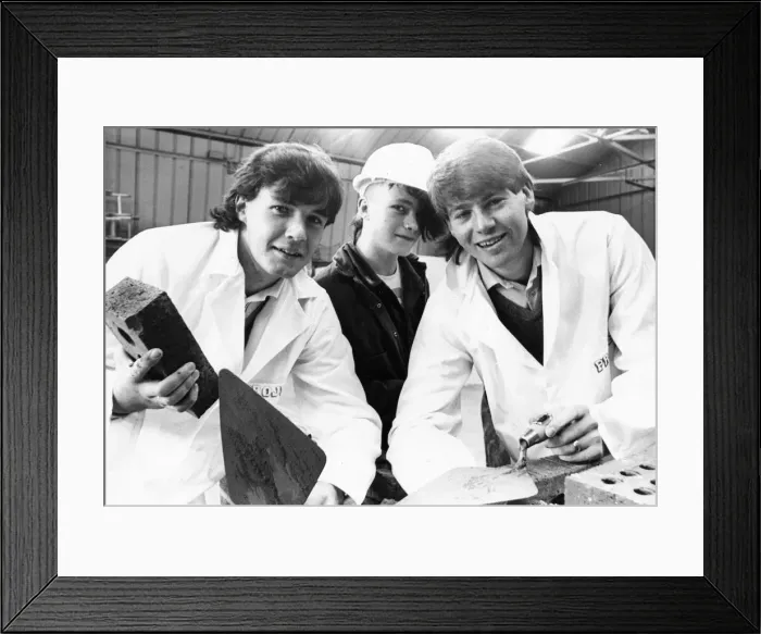 Framed Print : 16 year old Peter Dodds (centre) watches soccer stars Wes Saunders (left Framed Print : 16 year old Peter Dodds (centre) watches soccer stars Wes Saunders (left