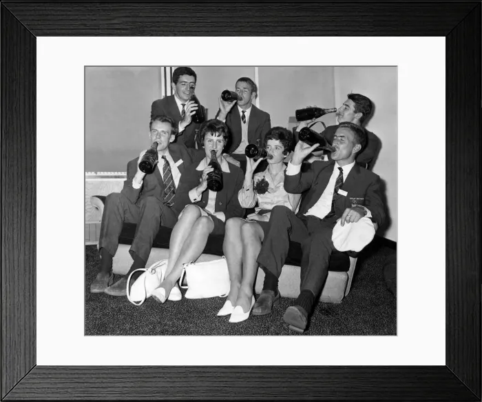 Framed Print : Olympic Games 1964. Standing L to R - Bill Barry, John Russell and Hugh Wandell-Yerburgh