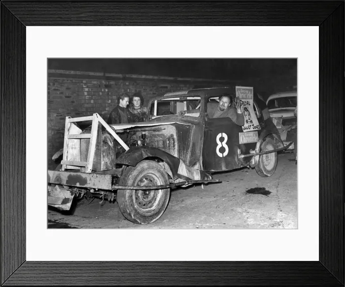 Framed Print : Motor car racing, Belle vue, Manchester. August 1954 P005814 Framed Print : Motor car racing, Belle vue, Manchester. August 1954 P005814
