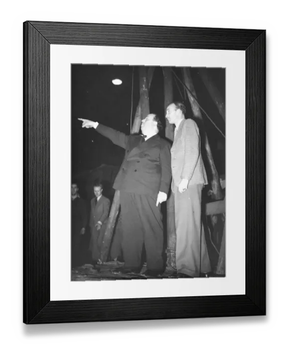 Framed Print : Alfred Hitchcock on the set of his 1939 film Jamacia Inn Entertainment Pointing Framed Print : Alfred Hitchcock on the set of his 1939 film Jamacia Inn Entertainment Pointing