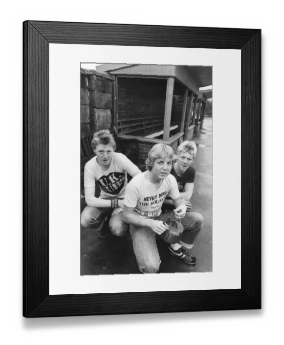 Framed Print : Volunteer painters, l to r, Ken Wilkinson, Malcolm Reper Framed Print : Volunteer painters, l to r, Ken Wilkinson, Malcolm Reper