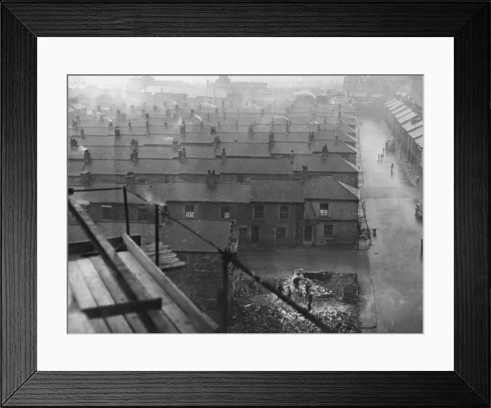 Framed Print : Derelict housing in an area of Newcastle