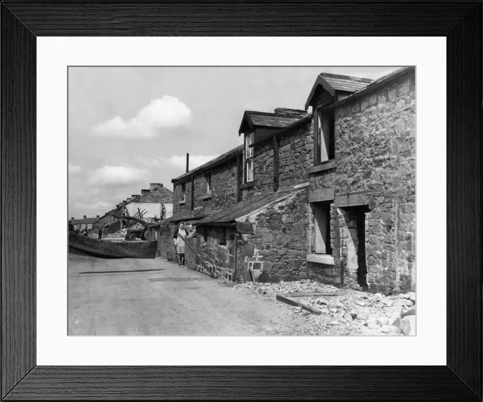 Framed Print : Derelict housing in an area of Clive Street, Wylam