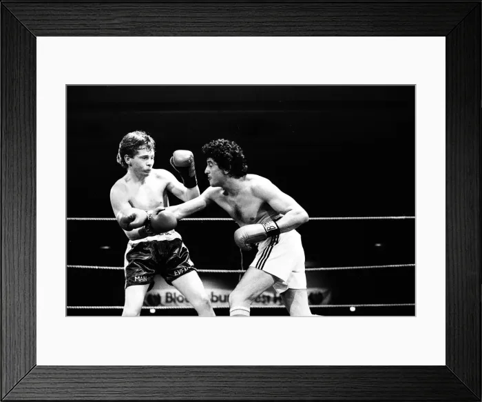 Framed Print : Keith Wallace v Esteban Eguia. Featherweight Boxing. 1st Feb 1984 Framed Print : Keith Wallace v Esteban Eguia. Featherweight Boxing. 1st Feb 1984