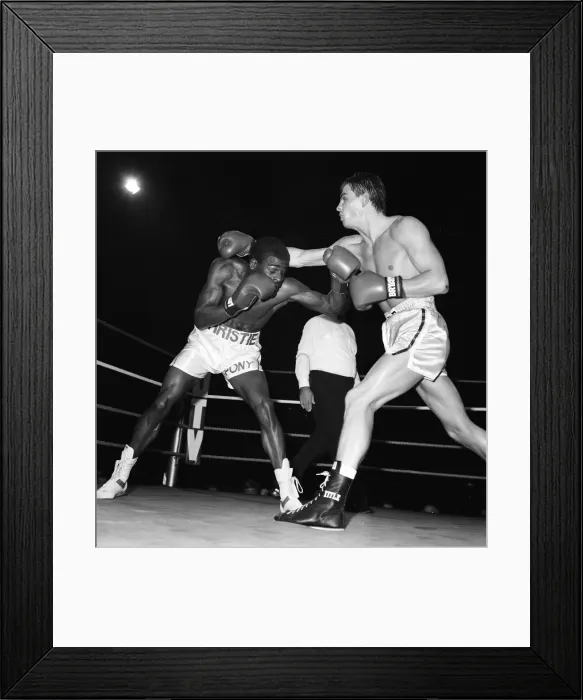 Framed Print : Boxing Errol Christie against Mark Kaylor 5th November 1985 Framed Print : Boxing Errol Christie against Mark Kaylor 5th November 1985