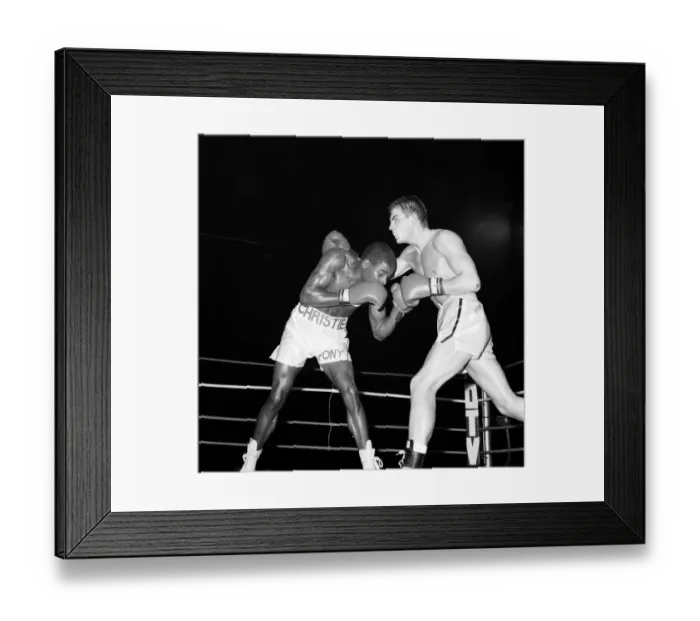 Framed Print : Boxing Errol Christie against Mark Kaylor 5th November 1985 Framed Print : Boxing Errol Christie against Mark Kaylor 5th November 1985