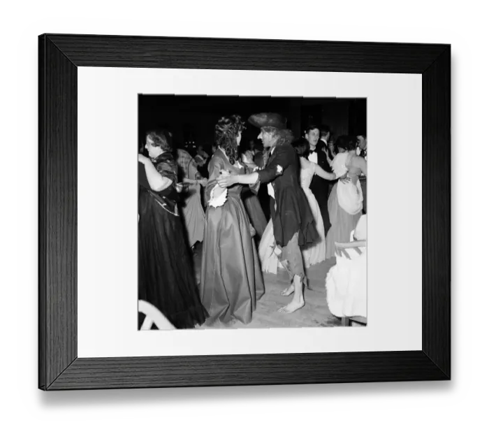 Framed Print : Annual Opera Ball in aid of the English Opera Group is held at The Dorcester
