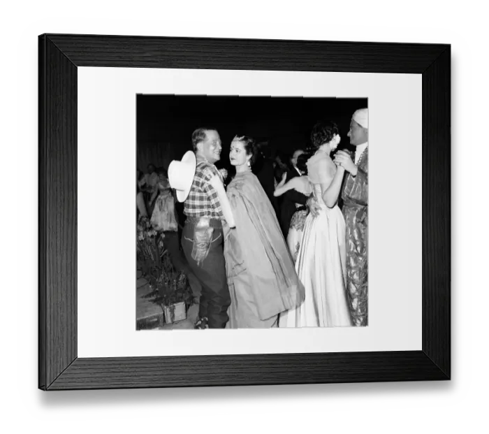 Framed Print : Annual Opera Ball in aid of the English Opera Group is held at The Dorcester