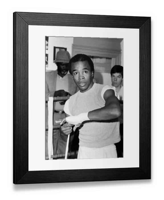 Framed Print : Boxer Errol Christie with Sugar Ray Leonard in the Thomas A Framed Print : Boxer Errol Christie with Sugar Ray Leonard in the Thomas A