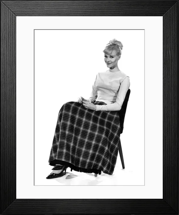 Framed Print : Clothing Fashion 1963: Jo Waring. October 1963 P007652 Framed Print : Clothing Fashion 1963: Jo Waring. October 1963 P007652