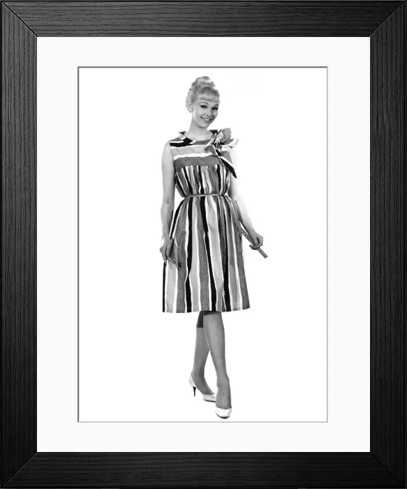 Framed Print : Reveille Fashions 1963: Jo Waring. August 1963 P007686 Framed Print : Reveille Fashions 1963: Jo Waring. August 1963 P007686