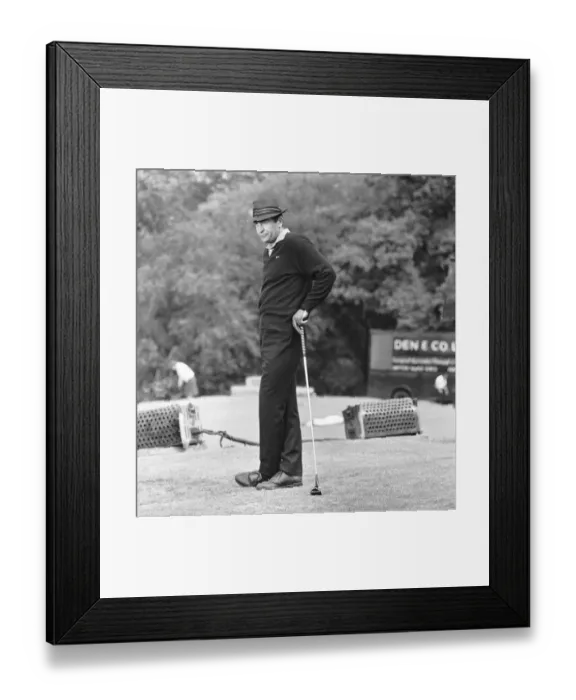 Framed Print : Filming the golf scene for Goldfinger'at Stoke Park golf course near Stoke Framed Print : Filming the golf scene for Goldfinger'at Stoke Park golf course near Stoke