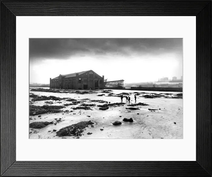 Framed Print : Youngsters skating on thin ice at Teams in Gateshead in February 1979 Framed Print : Youngsters skating on thin ice at Teams in Gateshead in February 1979